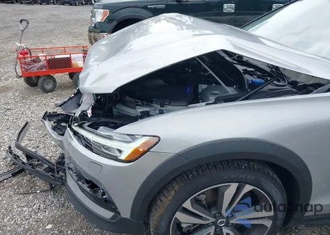 2025 Volvo V60 Cross Country B5 Plus from USA, damaged, VIN YV4L12WK4S2149577